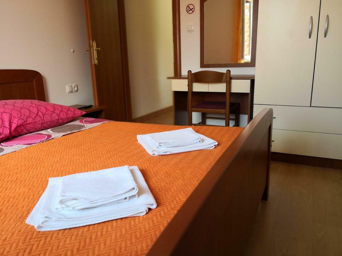 Apartments Jaksic Postira Zewnętrze zdjęcie