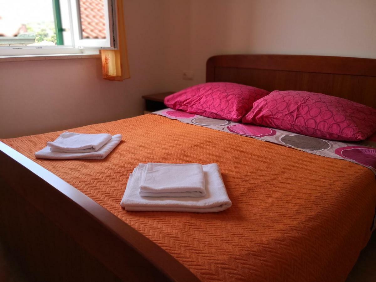 Apartments Jaksic Postira Zewnętrze zdjęcie