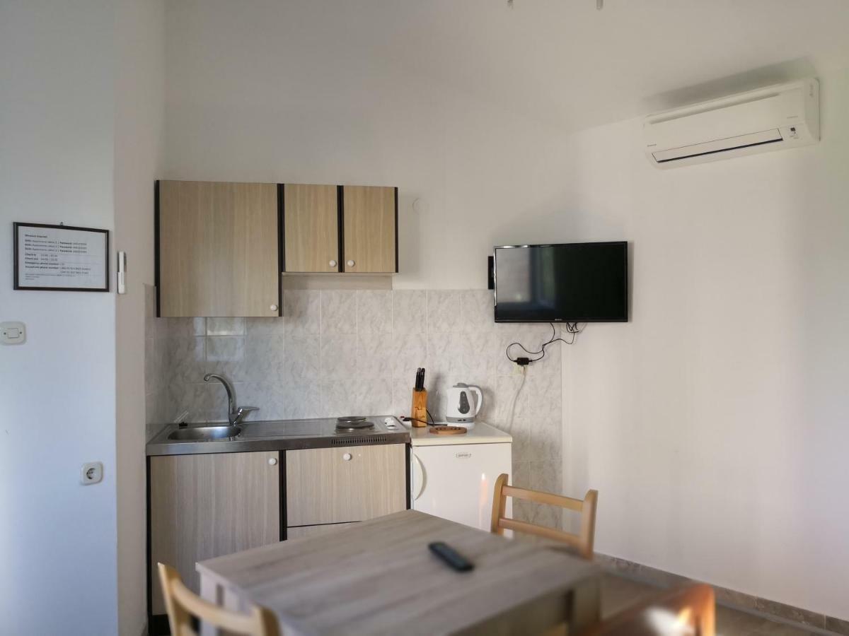 Apartments Jaksic Postira Zewnętrze zdjęcie