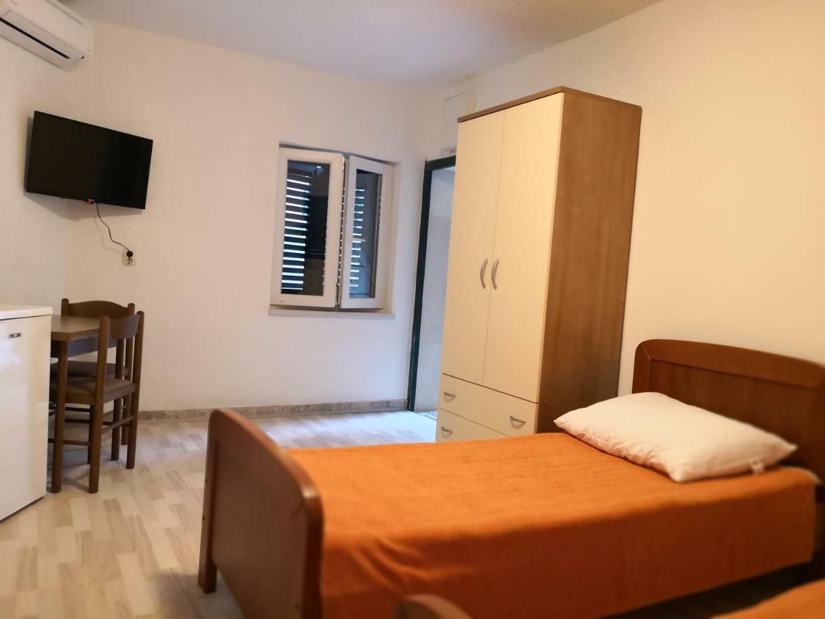 Apartments Jaksic Postira Zewnętrze zdjęcie