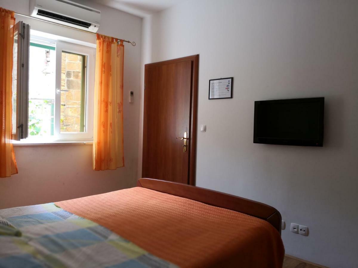 Apartments Jaksic Postira Zewnętrze zdjęcie