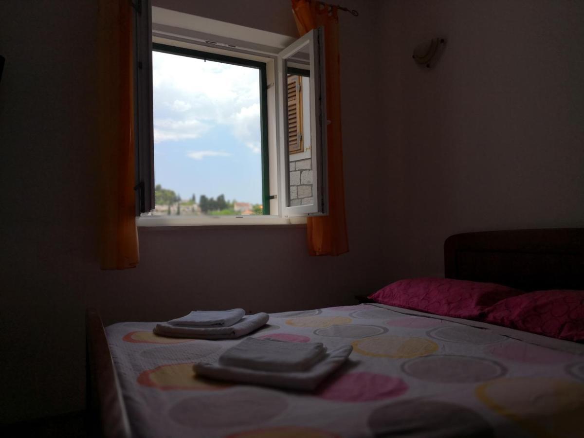 Apartments Jaksic Postira Zewnętrze zdjęcie